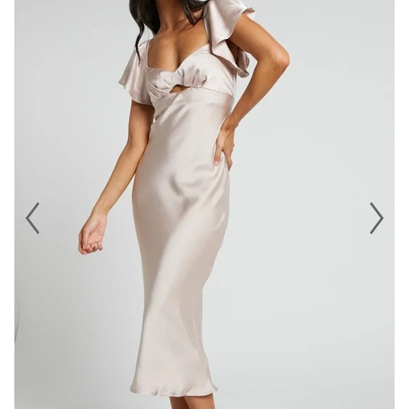 Showpo EMBERLYNN MIDI DRESS FLUTTER SLEEVE CUT OUT SATIN DRESS IN CHAMPAGNE - Picture 3 of 5